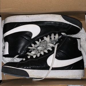 Nike Blazers Size 9